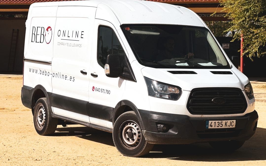 La clave del éxito en tu evento privado: beneficios de alquilar material con nosotros.